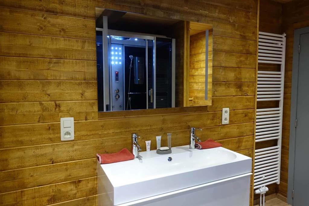 Le Chalet De Hermeton Hastiere-par-dela Exterior foto